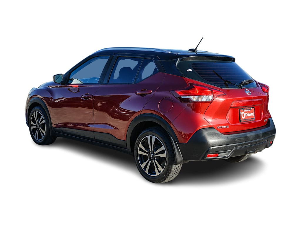 Thumbnail: 2019 Nissan Kicks - 3