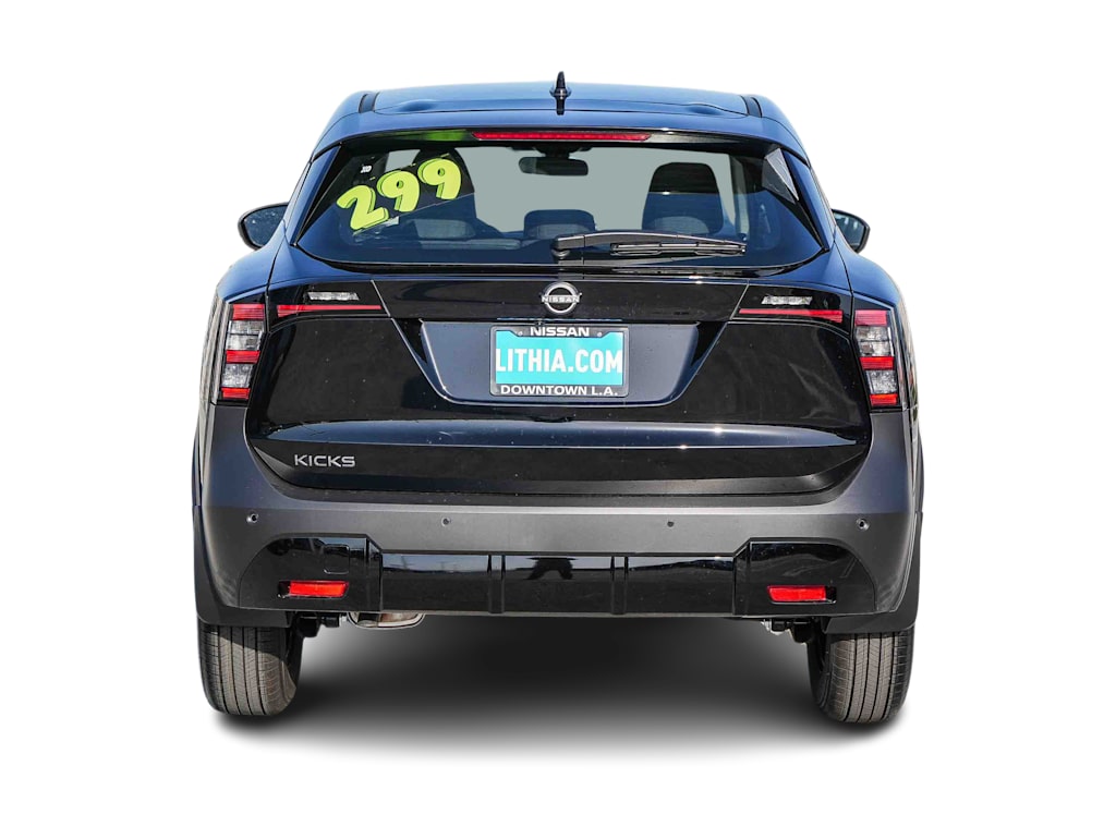 Thumbnail: 2026 Nissan Kicks - 4