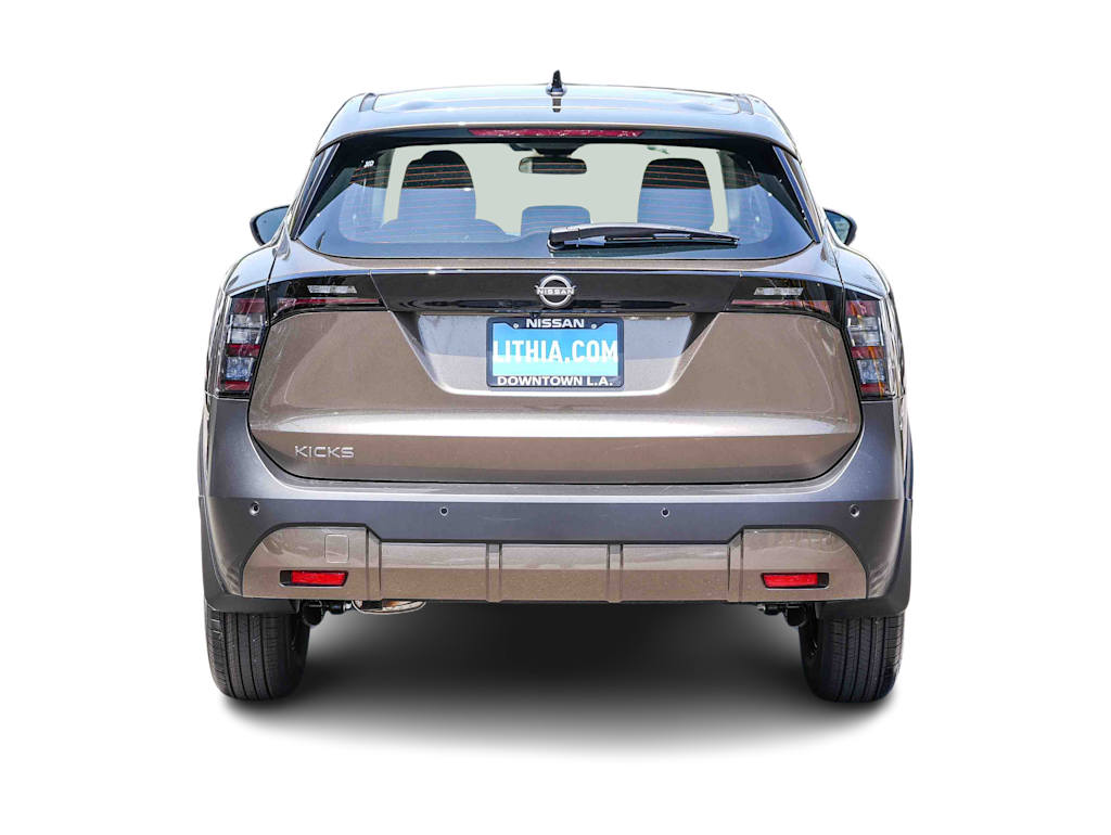 Thumbnail: 2026 Nissan Kicks - 4
