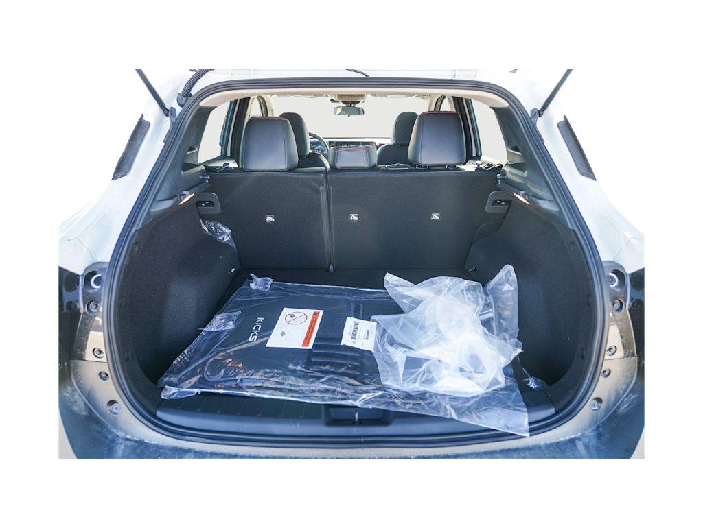 Thumbnail: 2026 Nissan Kicks - 17
