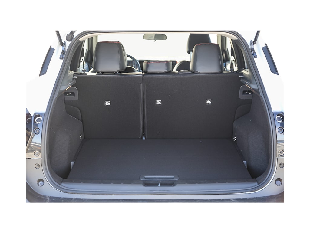 Thumbnail: 2025 Nissan Kicks - 16