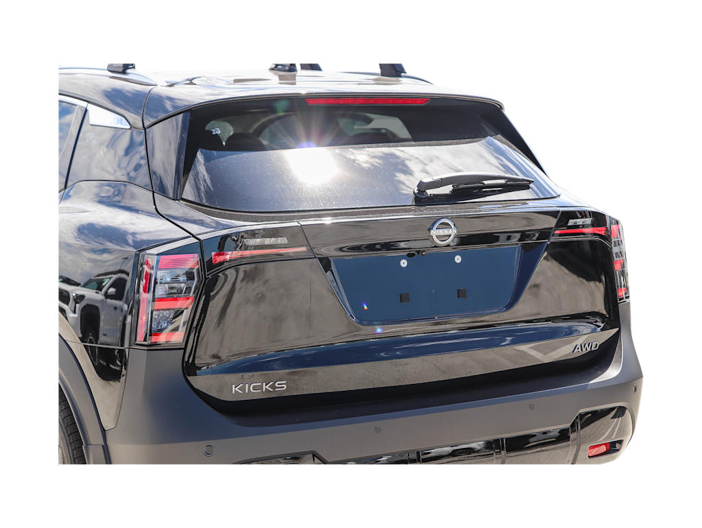 Thumbnail: 2027 Nissan Kicks - 4