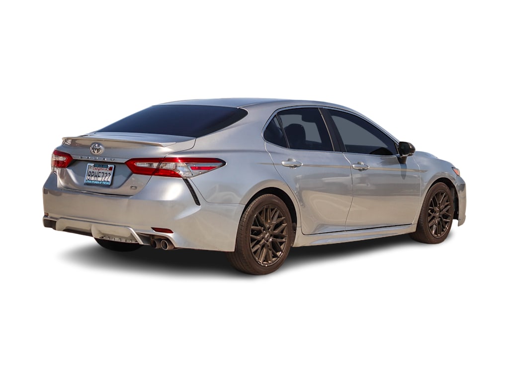 Thumbnail: 2018 Toyota Camry - 16