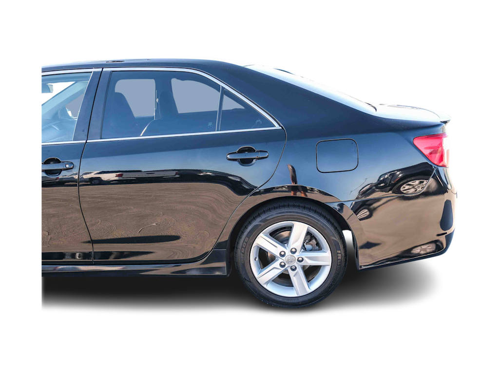 Thumbnail: 2013 Toyota Camry - 3