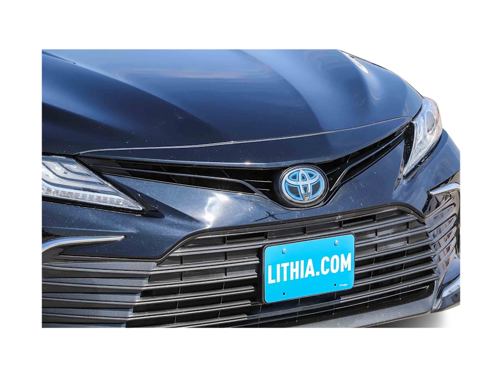 Thumbnail: 2021 Toyota Camry - 18