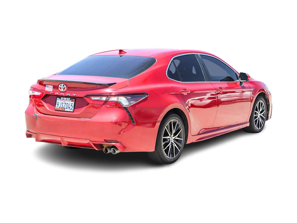 Thumbnail: 2021 Toyota Camry - 16