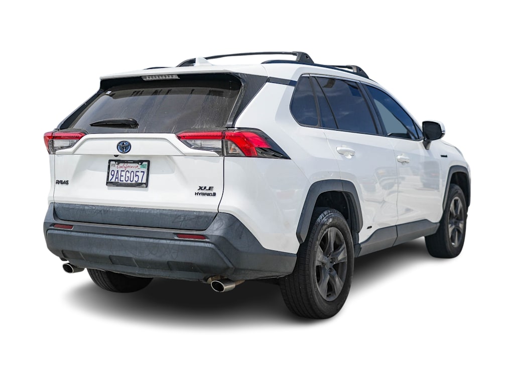 Thumbnail: 2021 Toyota RAV4 - 15