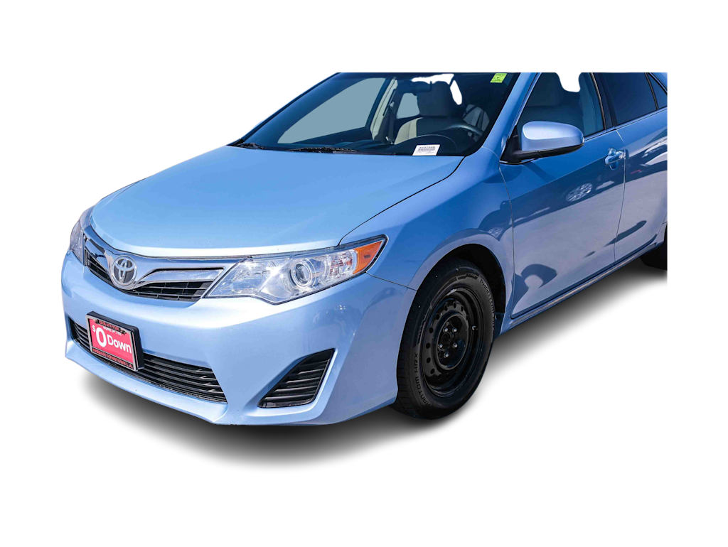 Thumbnail: 2013 Toyota Camry - 21