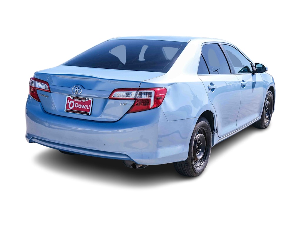 Thumbnail: 2013 Toyota Camry - 18