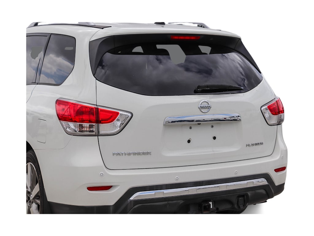 Thumbnail: 2013 Nissan Pathfinder - 17