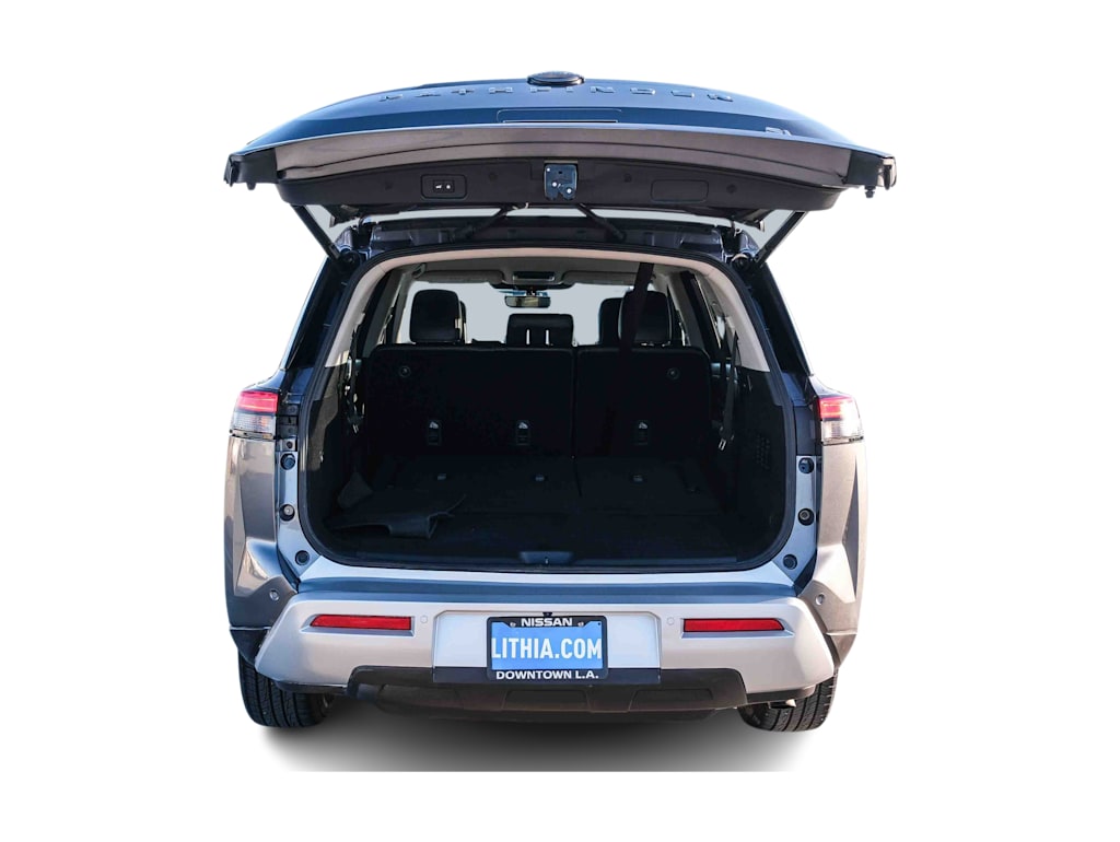Thumbnail: 2025 Nissan Pathfinder - 16