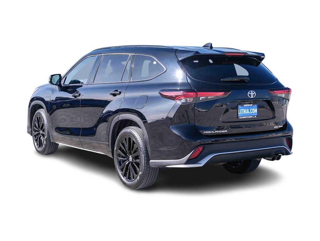 Thumbnail: 2025 Toyota Highlander - 3