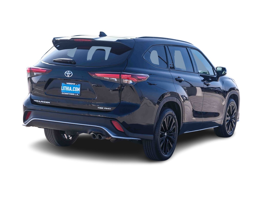 Thumbnail: 2025 Toyota Highlander - 17