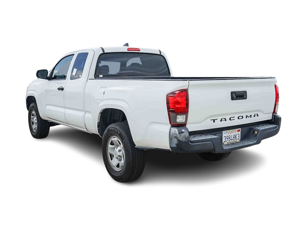 Thumbnail: 2018 Toyota Tacoma - 3
