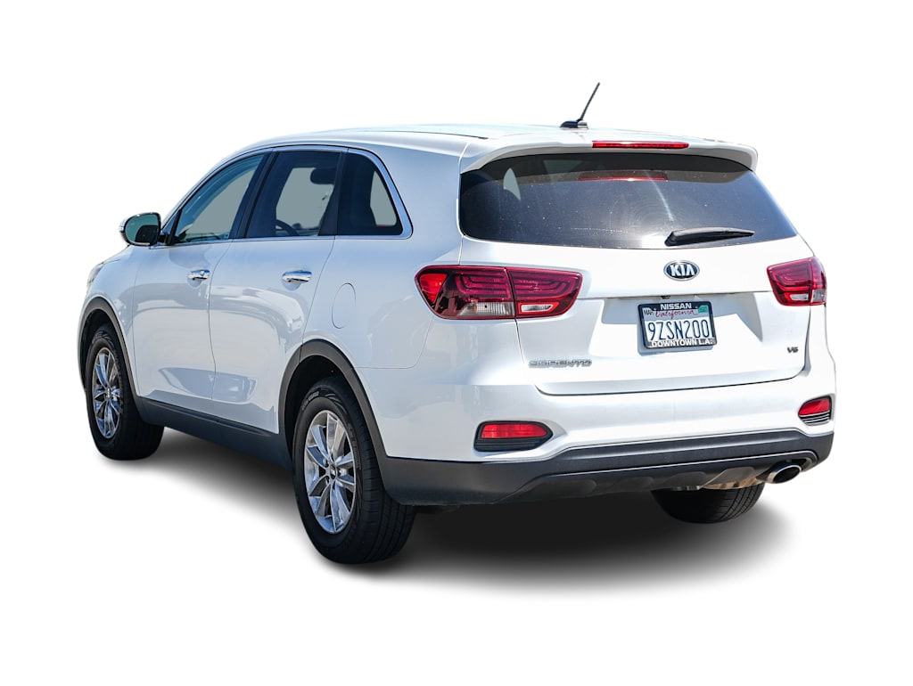 Thumbnail: 2019 Kia Sorento - 3