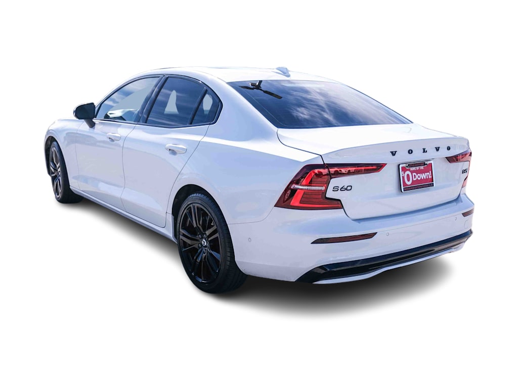 Thumbnail: 2023 Volvo S60 - 3
