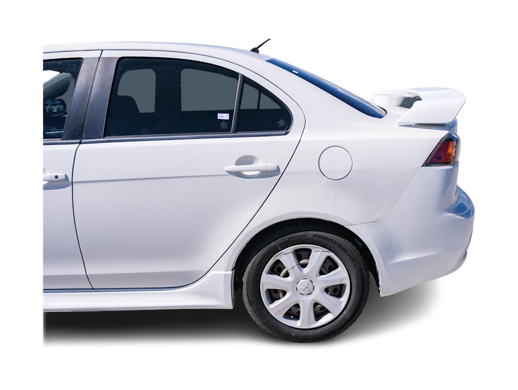 Thumbnail: 2014 Mitsubishi Lancer - 17