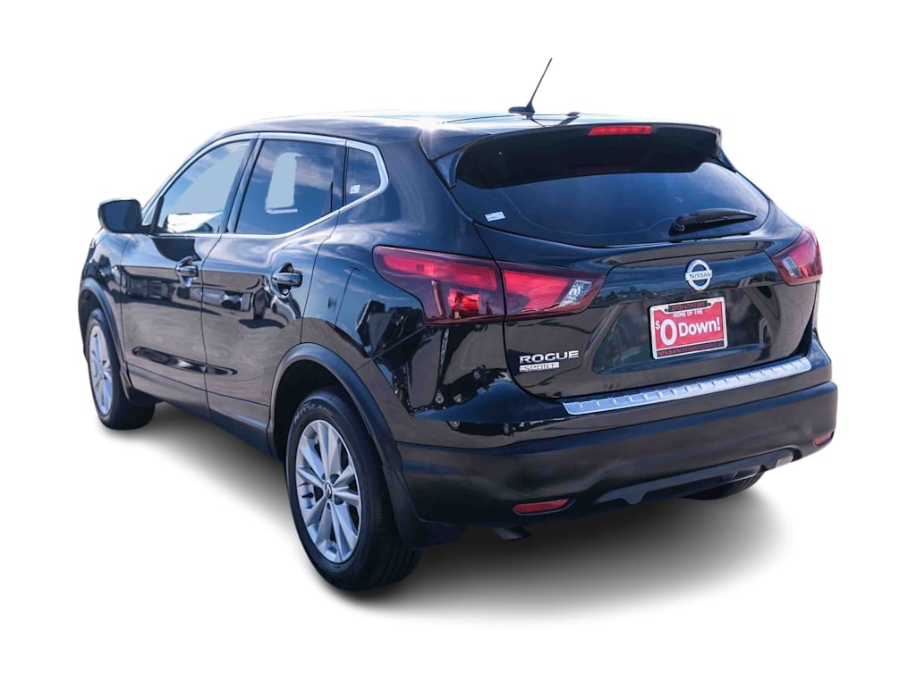 Thumbnail: 2019 Nissan Rogue Sport - 4