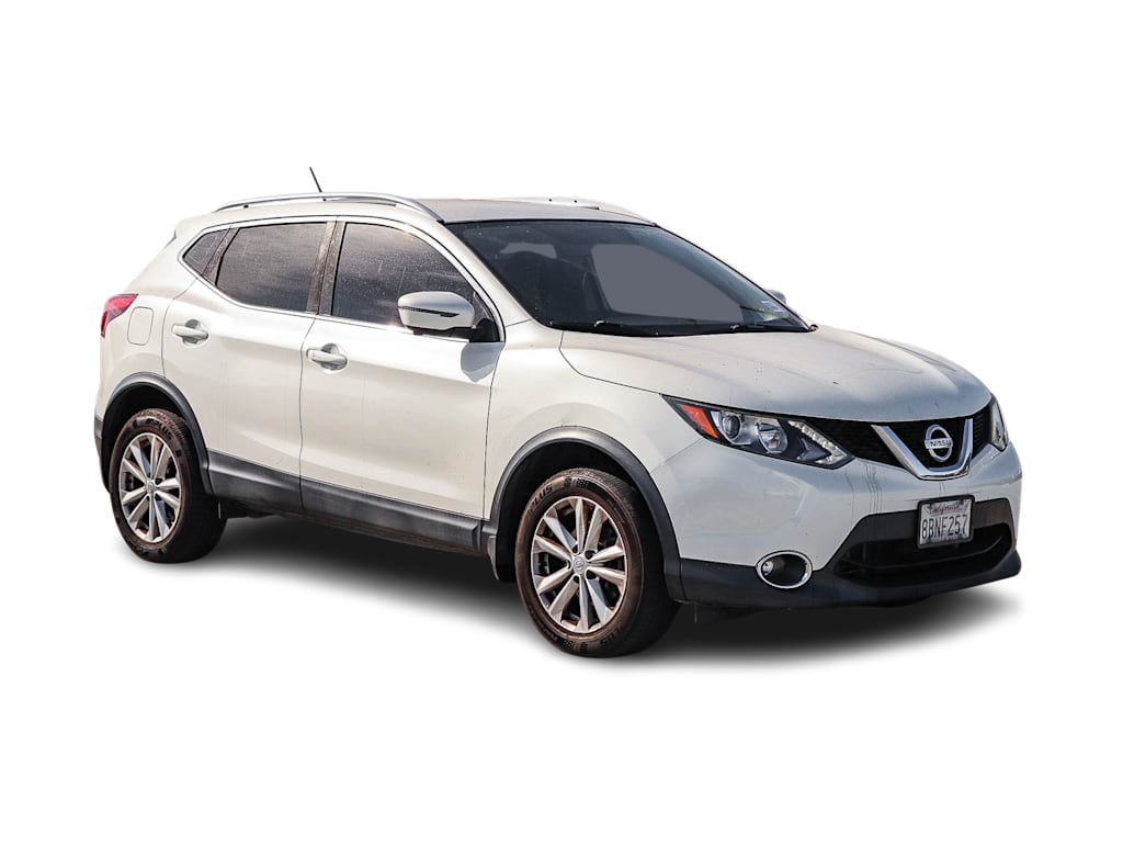Thumbnail: 2017 Nissan Rogue Sport - 15