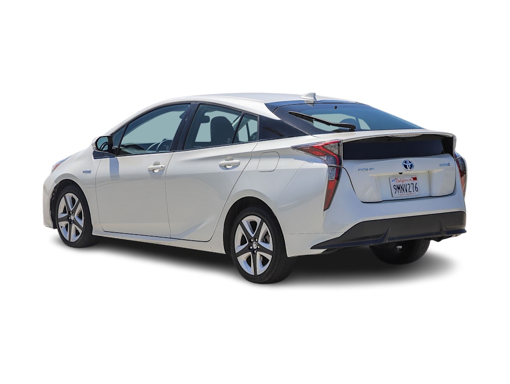 Thumbnail: 2017 Toyota Prius - 3