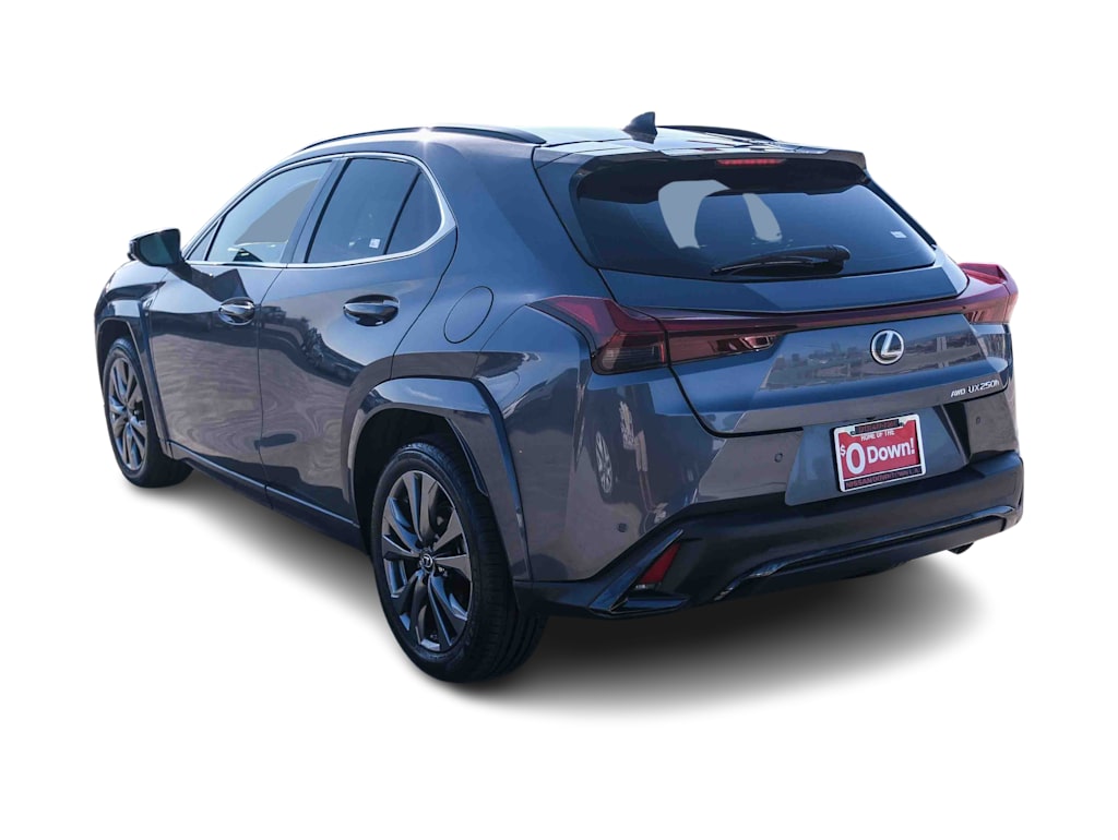 Thumbnail: 2023 Lexus UX - 3