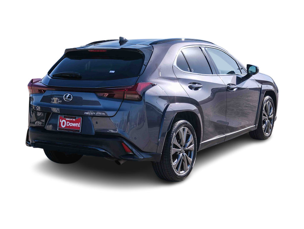 Thumbnail: 2023 Lexus UX - 16