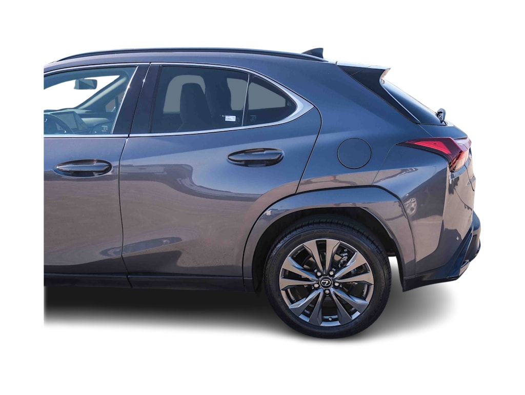 Thumbnail: 2023 Lexus UX - 18