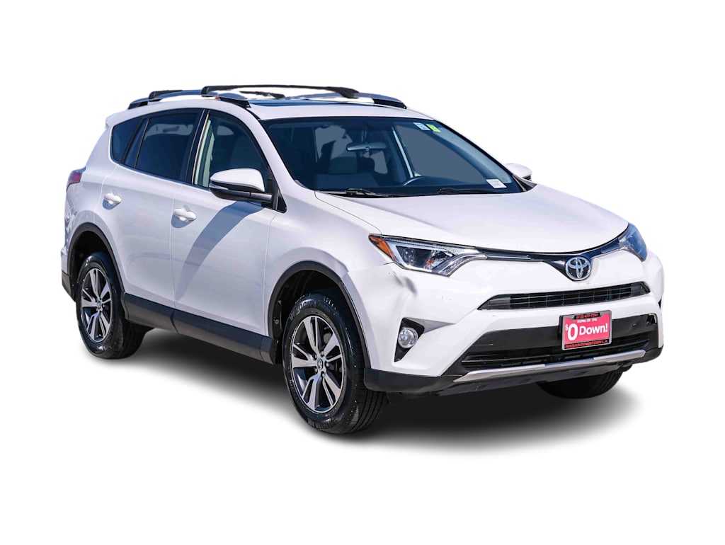 Thumbnail: 2016 Toyota RAV4 - 17
