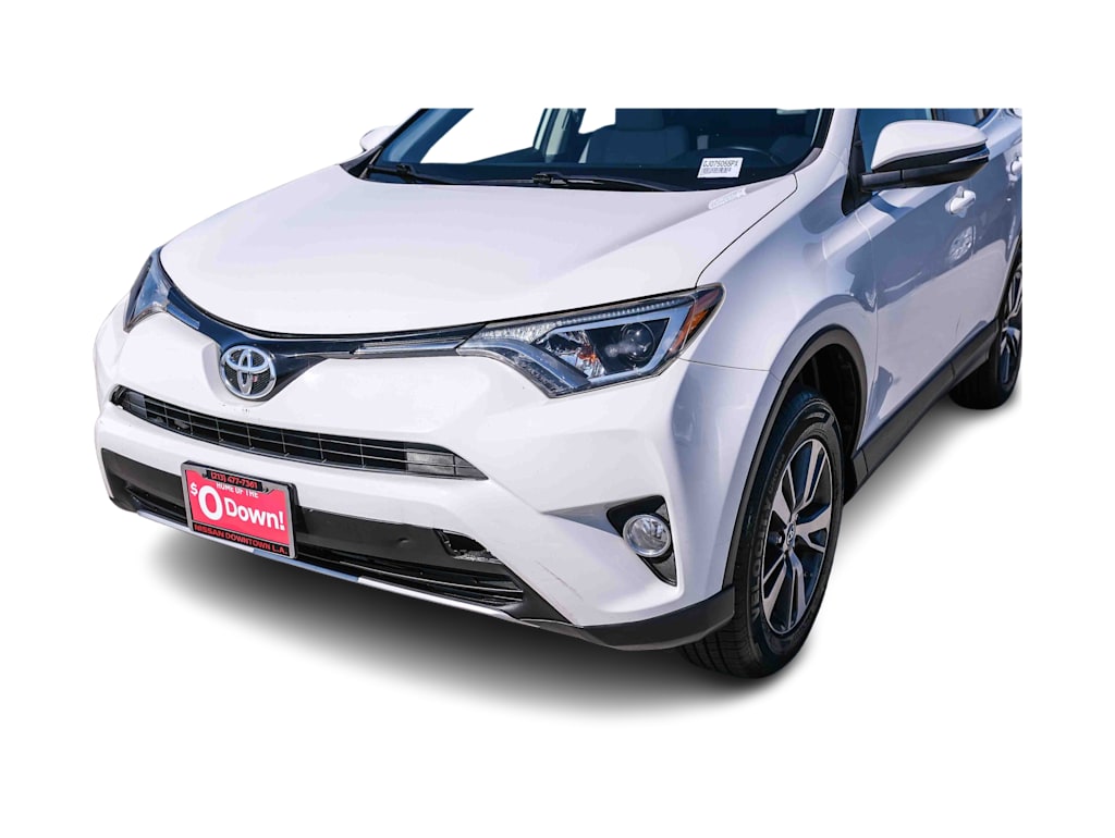 Thumbnail: 2016 Toyota RAV4 - 21