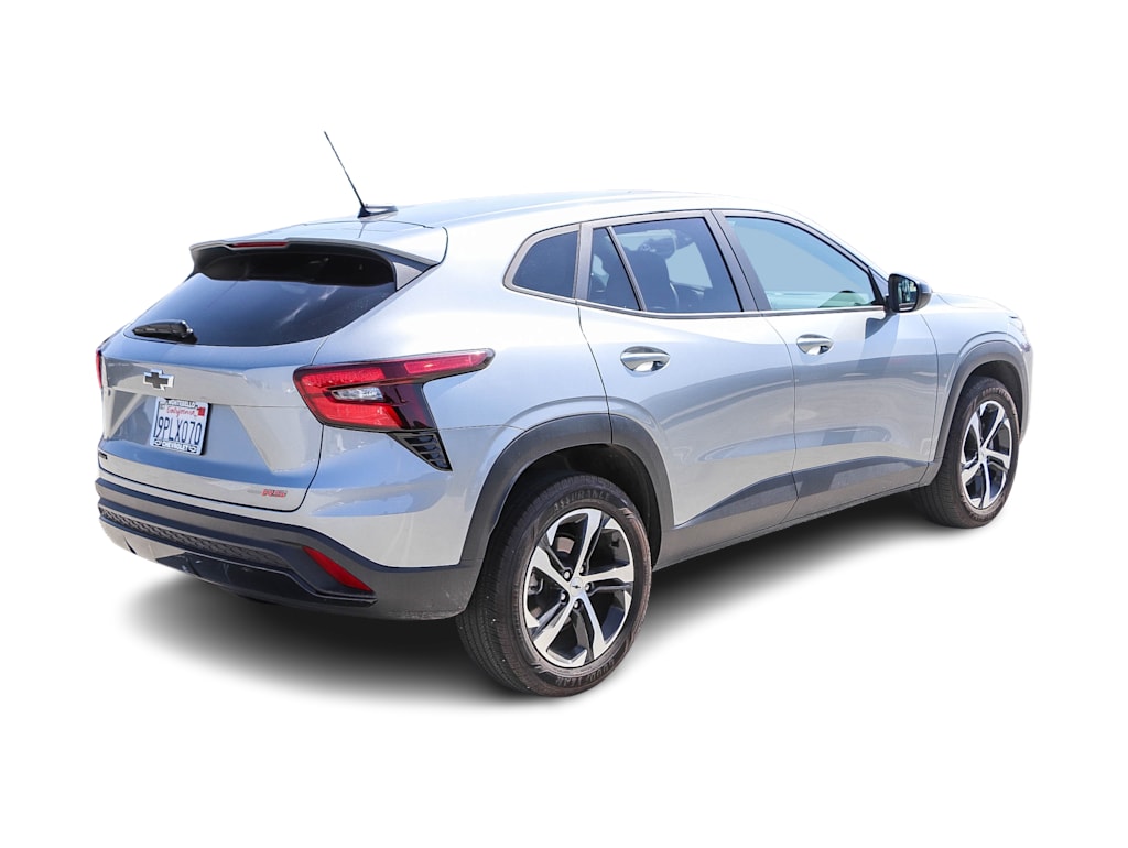 Thumbnail: 2024 Chevrolet Trax - 16