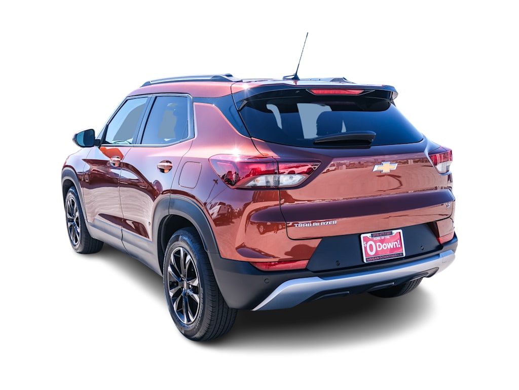 Thumbnail: 2021 Chevrolet TrailBlazer - 4