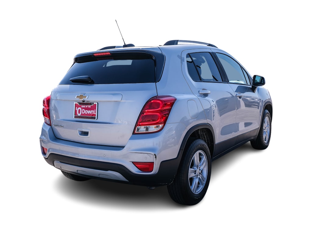 Thumbnail: 2022 Chevrolet Trax - 17