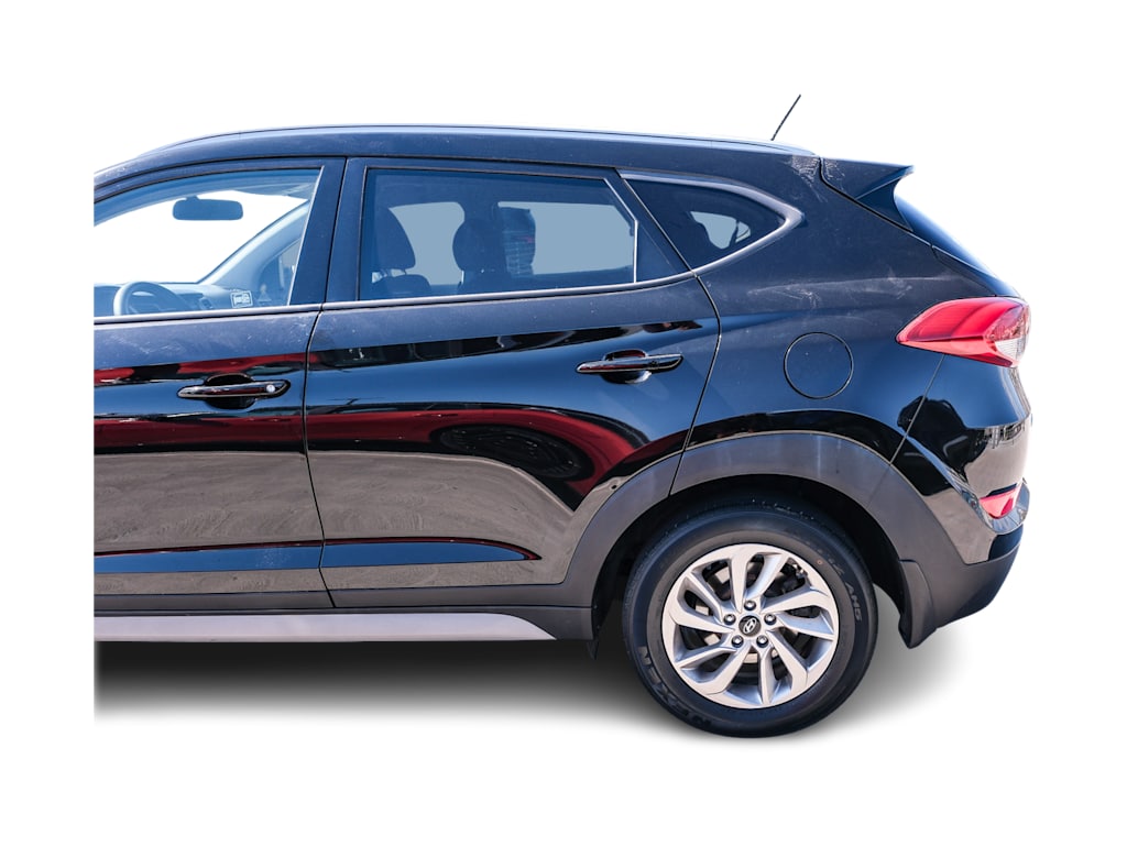Thumbnail: 2017 Hyundai Tucson - 3