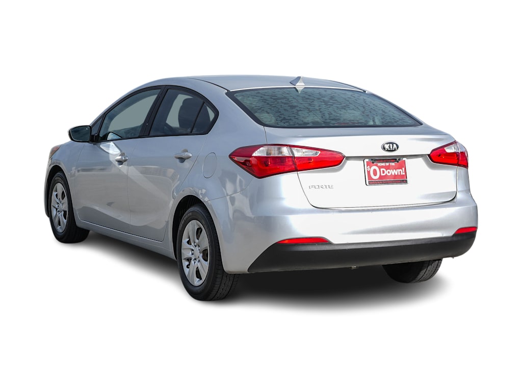 Thumbnail: 2016 Kia Forte - 3