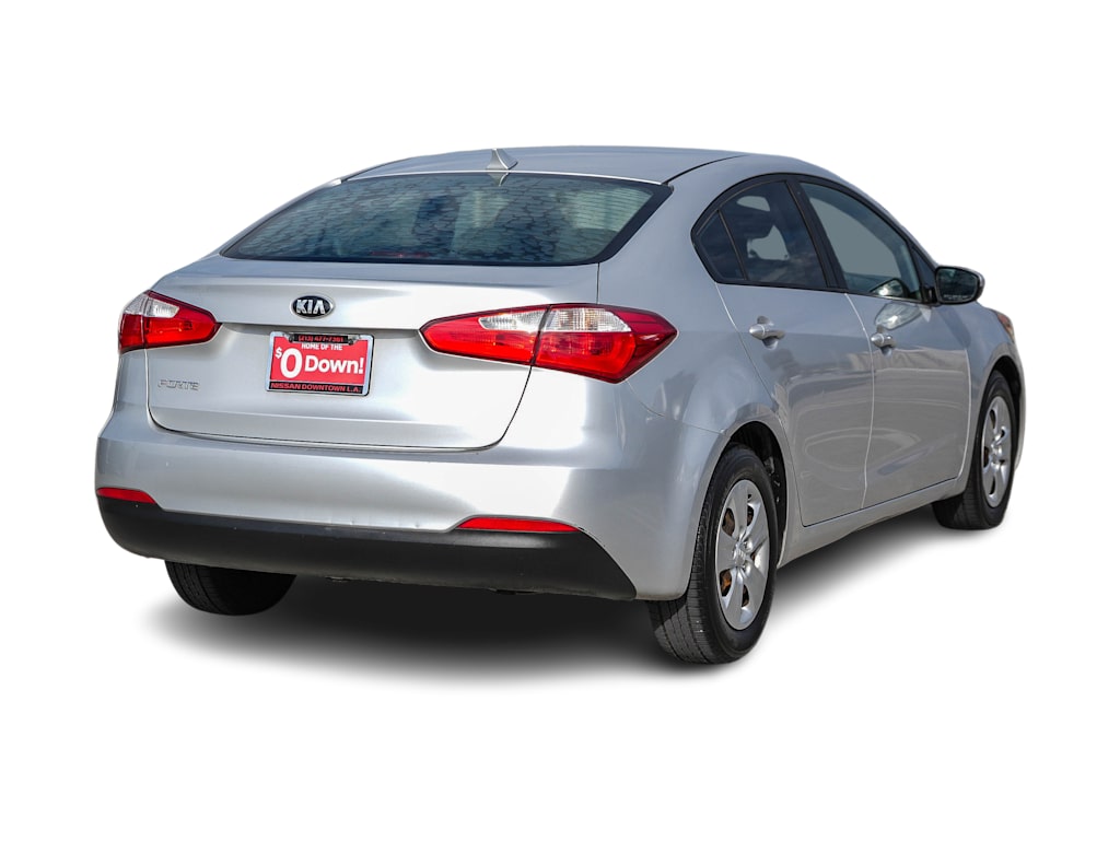 Thumbnail: 2016 Kia Forte - 22