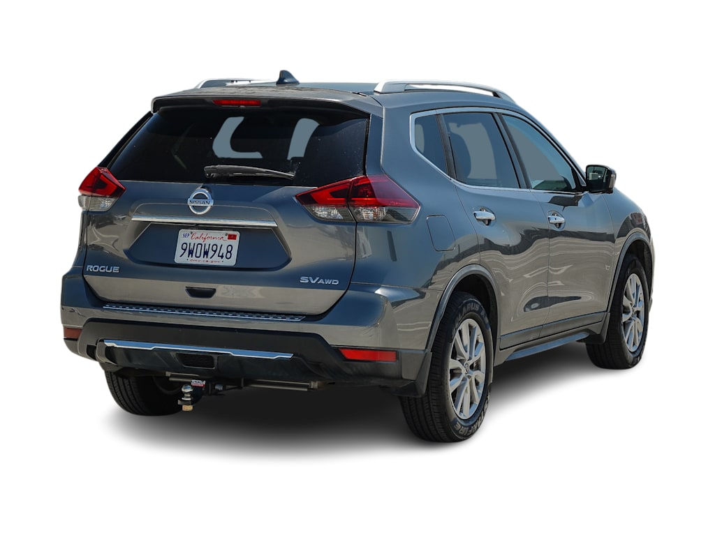 Thumbnail: 2018 Nissan Rogue - 16