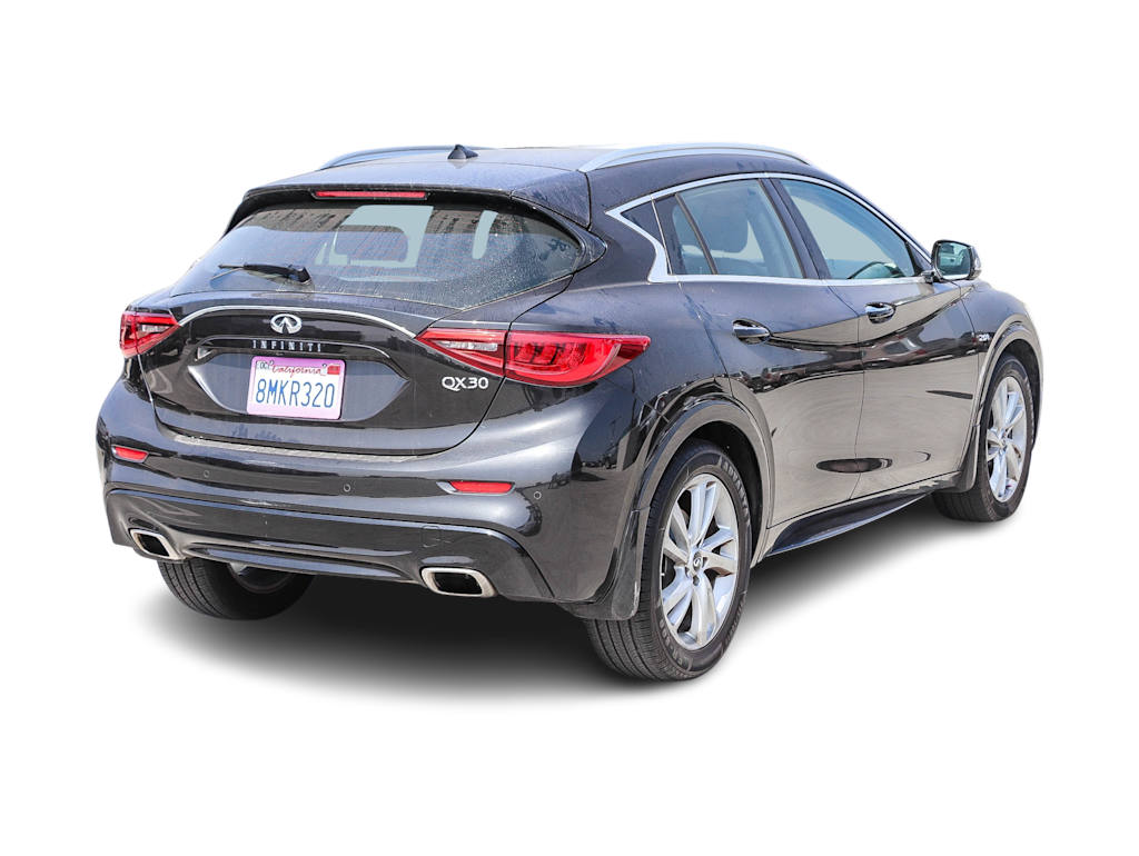 Thumbnail: 2019 INFINITI QX30 - 16
