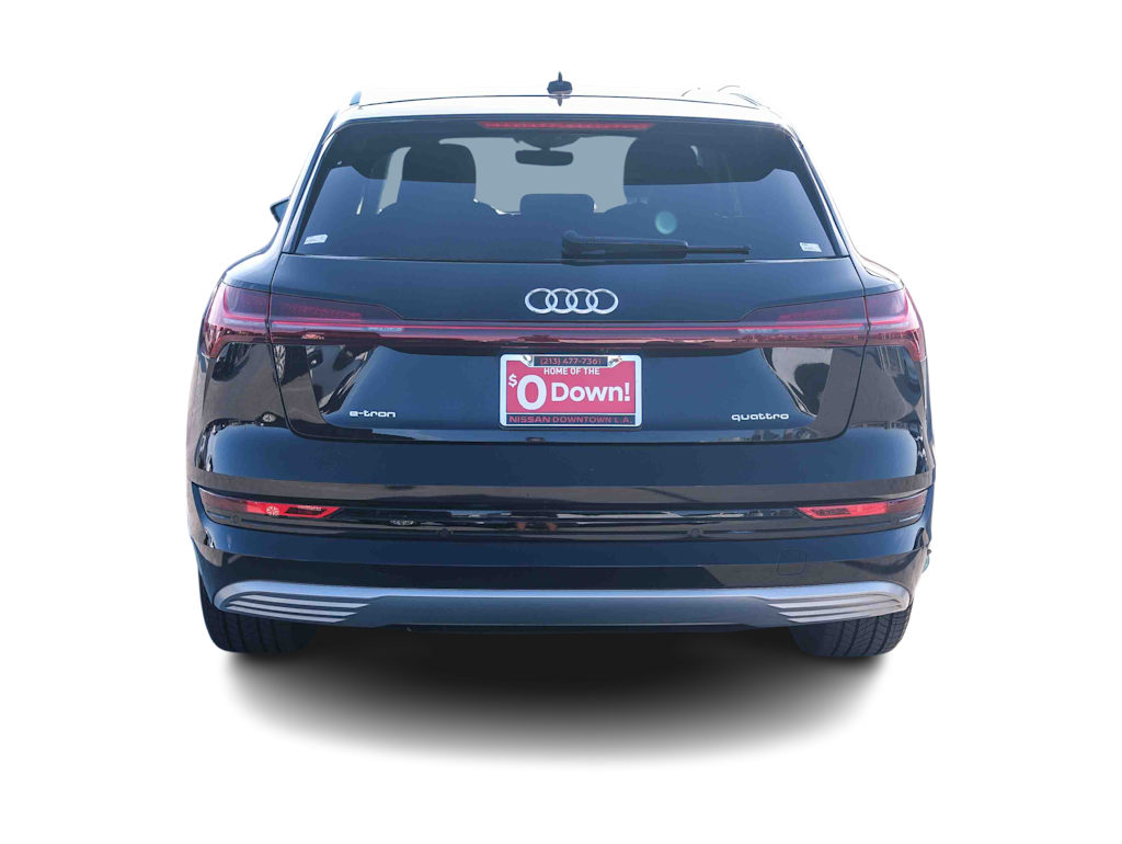 Thumbnail: 2023 Audi e-tron - 4