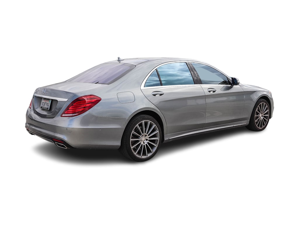 Thumbnail: 2015 Mercedes-Benz S-Class - 16