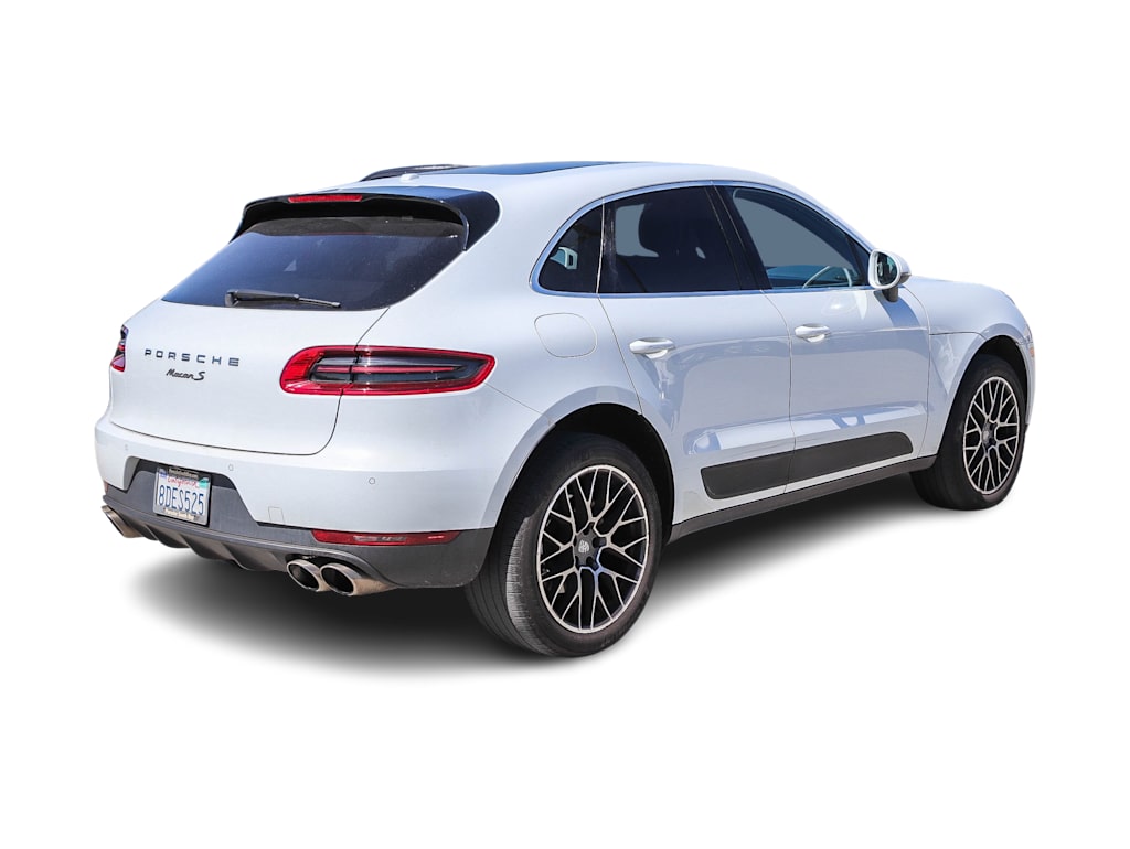 Thumbnail: 2018 Porsche Macan - 17