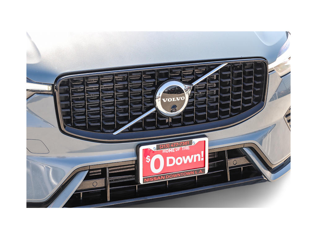 Thumbnail: 2023 Volvo XC60 - 17