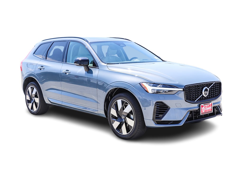 Thumbnail: 2023 Volvo XC60 - 15