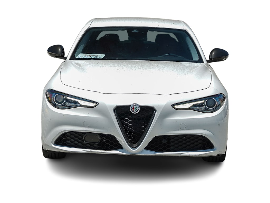 Thumbnail: 2020 Alfa Romeo Giulia - 5