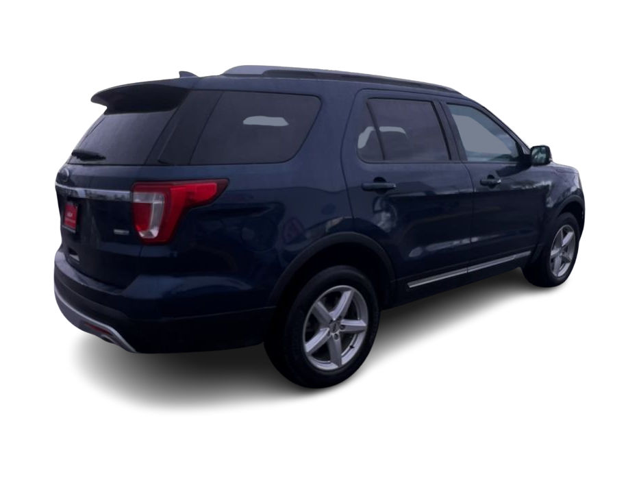 Thumbnail: 2016 Ford Explorer - 17