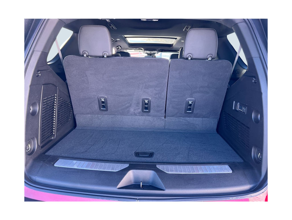 Thumbnail: 2025 Chevrolet Tahoe - 26