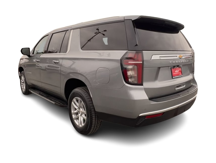 Thumbnail: 2023 Chevrolet Suburban - 4