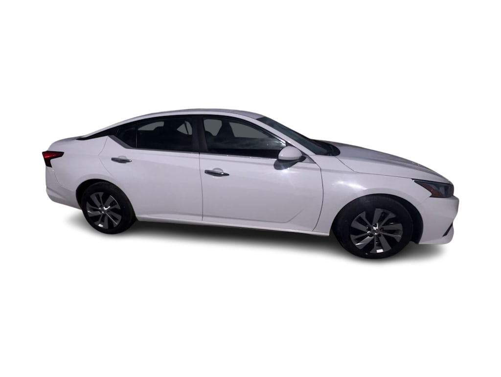 2019 Nissan Altima S 18