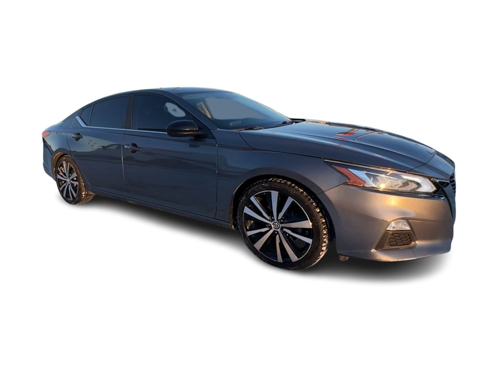 2019 Nissan Altima SR 16