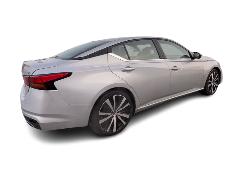Thumbnail: 2022 Nissan Altima - 17