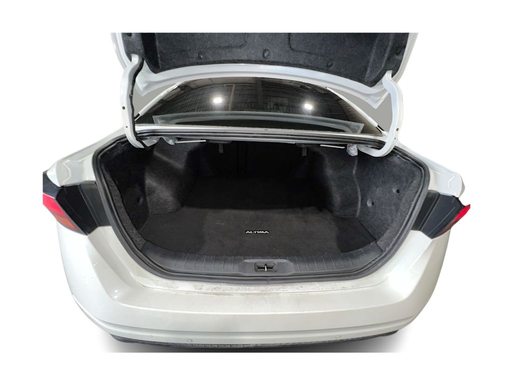 Thumbnail: 2023 Nissan Altima - 25